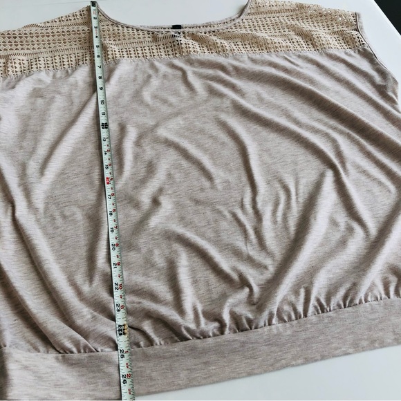 Lane Bryant pullover shirt cream lace yoke cap sleeves sz 18/20 band at bottom - Picture 8 of 12